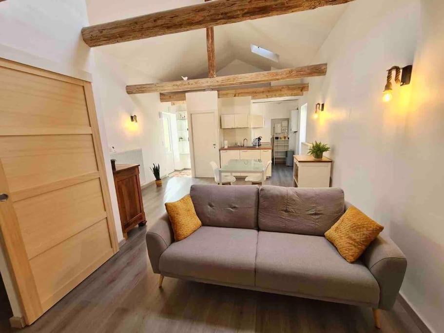 Joli Appartement Tout Confort Chalon-sur-Saône Exteriör bild